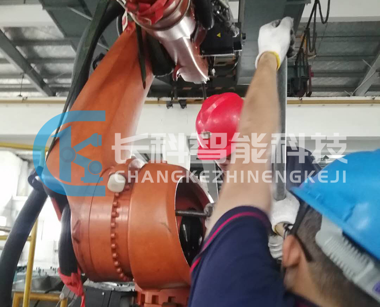 庫卡機器人減速機與平衡缸維修 庫卡機器人減速機與平衡缸維修